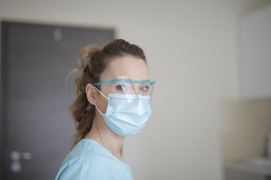 Best Practices and Suggestions on Preventing “Maskne” by UCSF-trained dermatologist Olivia Choi, MD, PhD.