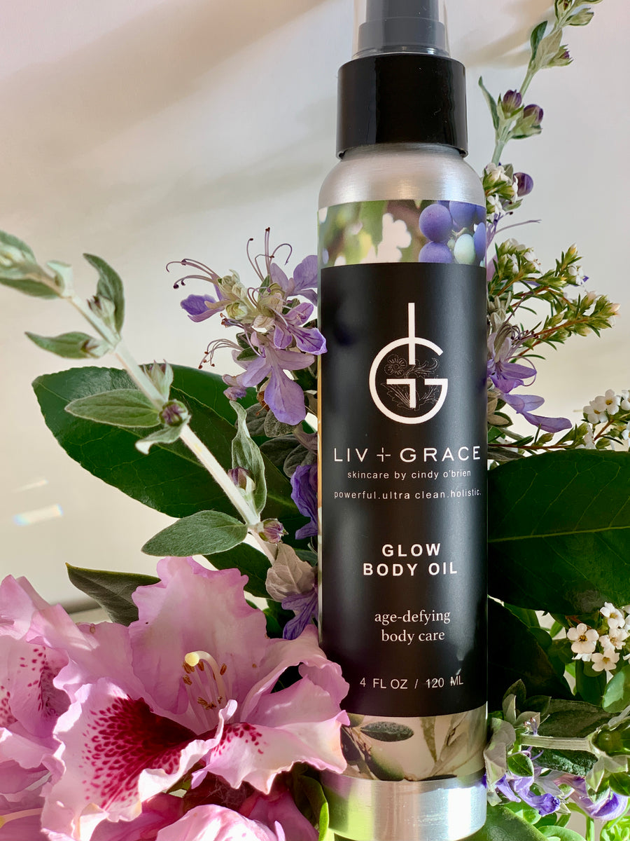 GLOW BODY OIL, a beautiful age defying body oil by LIV + GRACE SKINCARE that is vegan, sustainable and 100% all natural ingredients. 